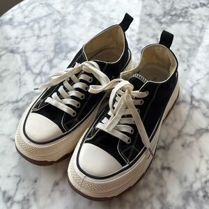 Safiya black chunky laced sneakers size 11.5